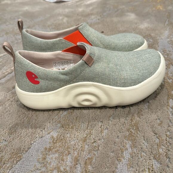 UIN Light Green Toledo X Women comfy light sneakers size 6 NWOT - Picture 1 of 11